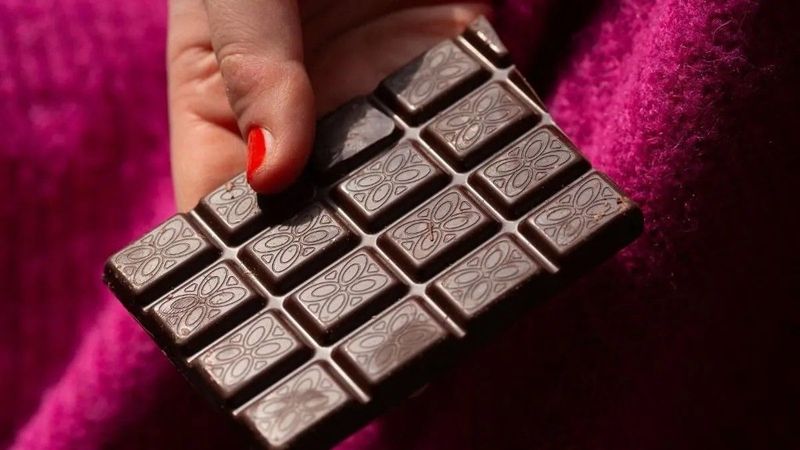 Tejcsoki vagy étcsoki: melyik a jobb választás?