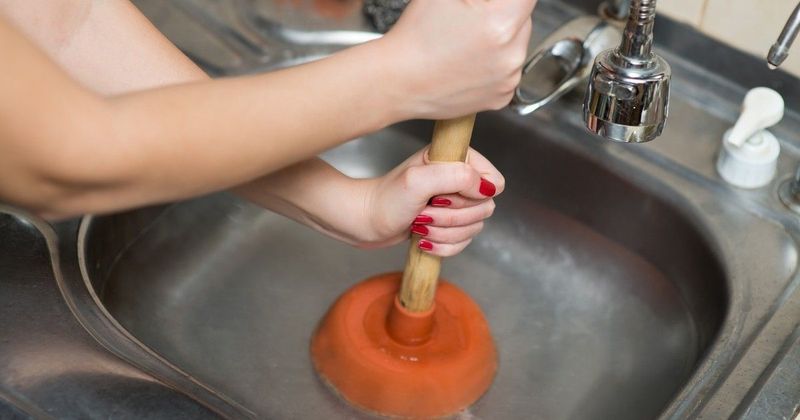 A makacs dugulásnál elkövetett gyakori baklövés, ami drága javítást eredményezhet
