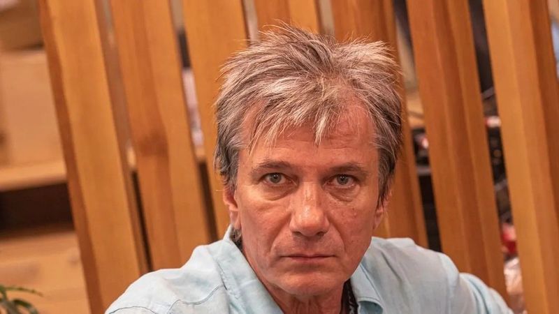 Az ismert rádiósra komoly veszély leselkedik, feszültség a rajongók körében