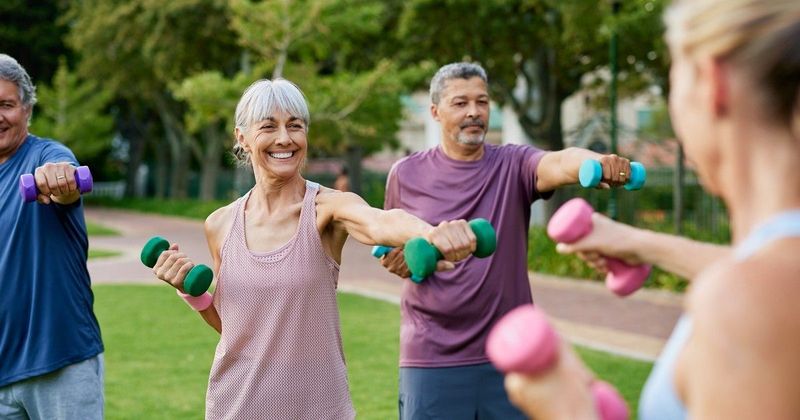 60 felett a séta a titkos fegyver az örök fiatalsághoz?