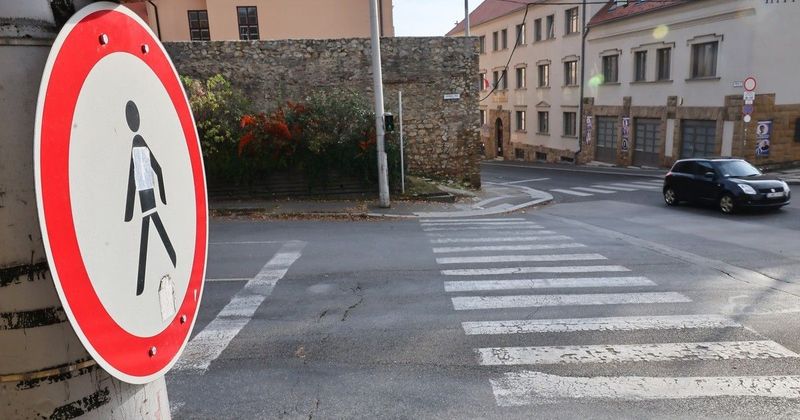 Óvodások közé hajtott egy autós Sében, a helyiek aggódnak a biztonság miatt