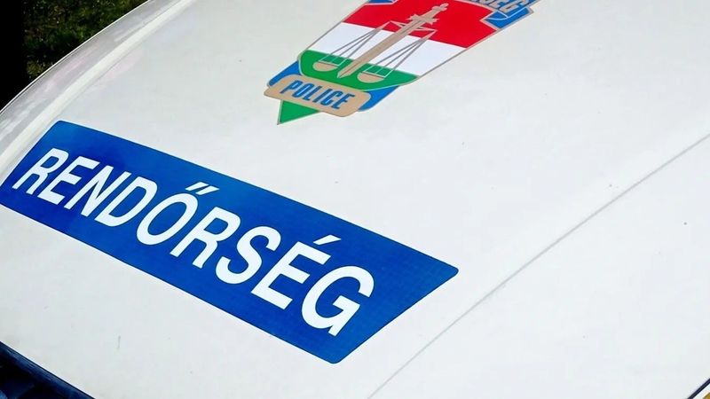 Felfordulás a Budapestre tartó InterCityn, amikor egy utas késsel támadt