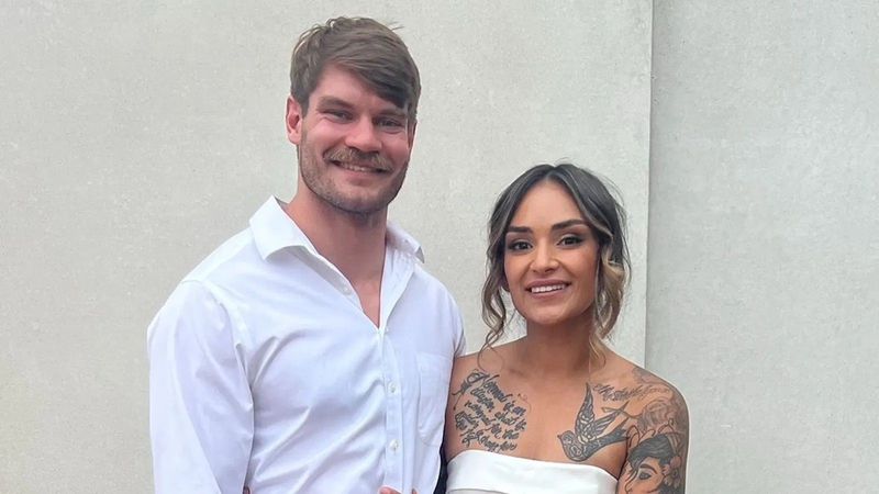 Virágok a síron túlról: Isabel szívszorító Valentin-napi meglepetése!