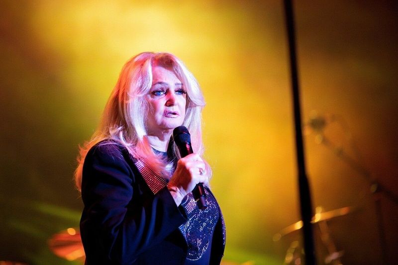 Bonnie Tyler felébredt a kómából, de még mindig aggódhatnak érte a rajongók – most derül ki, hogyan folytatódik a küzdelem