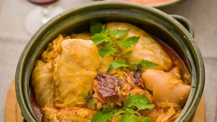 Felejtsd el a rizst! Miskolc új titka a töltött káposztában