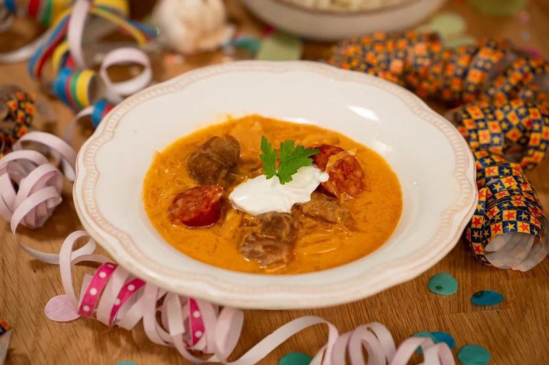 Fedezd fel a korhelyleves titkát: így készül az újév sztárja!