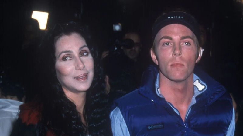 Az ismert énekes életét fenekestül felforgatta fia váratlan bejelentése