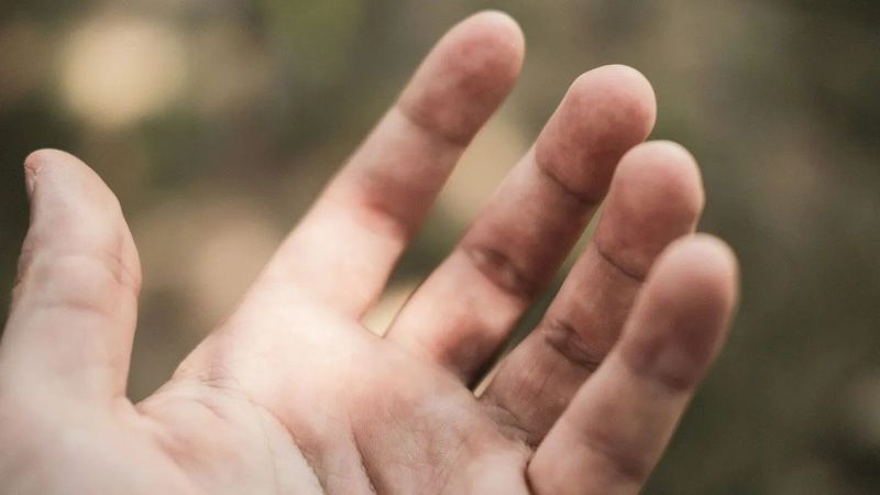 Az UV-fény mindent megmutat: így lepleződnek le a kéz rejtett veszélyei