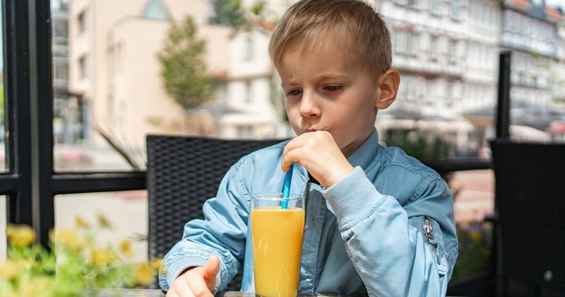 Ártalmatlannak hitt reggeli italok is komoly kockázatot rejthetnek: a rendszeres fogyasztás növelheti a vérnyomást, és ez hosszú távon veszélyes lehet