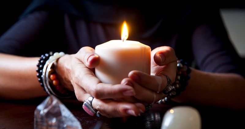 Varázslatos gyertyák: Fedezd fel a titkos erőt, ami valóra váltja álmaidat!