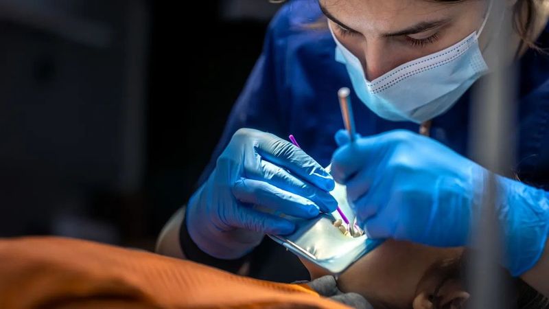 Egy egyszerű fogorvosi vizsgálat mentette meg a fiatal életét, drámai fordulat következett