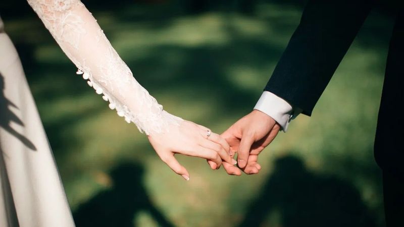 A tapasztalt fotós szerint ezekből a jelekből sejthető, ha az ifjú párnak nincs közös jövője