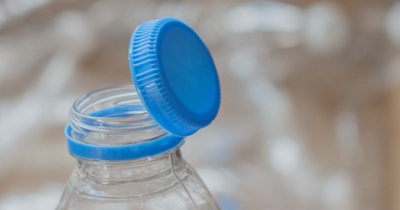 Végre itt a megoldás: így szabadulhatsz meg a rögzített kupak nyűgétől