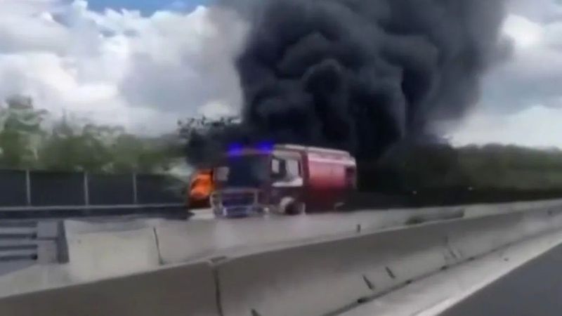 Lángokban állt a diákokat szállító busz, a túlélők napokig nem térnek magukhoz
