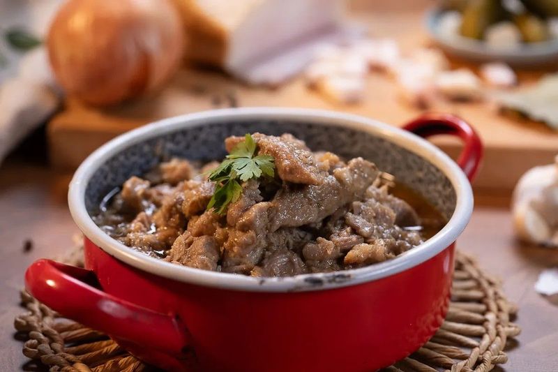 Így készül a tökéletes borsos tokány - videós recepttel!