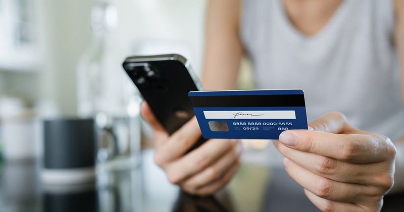 Revolut-forradalom: Fizetős átutalások jönnek, de van megoldás!