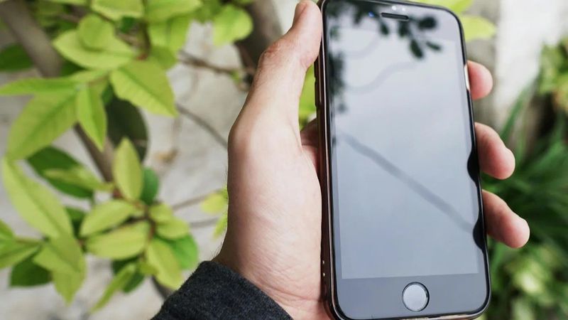 Új biztonsági frissítés érkezett, így védekezhetsz a DarkSword fenyegetés ellen