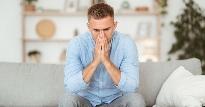 Tizenhat év harag után egyetlen doboz mindent felforgatott – amikor a múlt váratlanul új jövőt írhat
