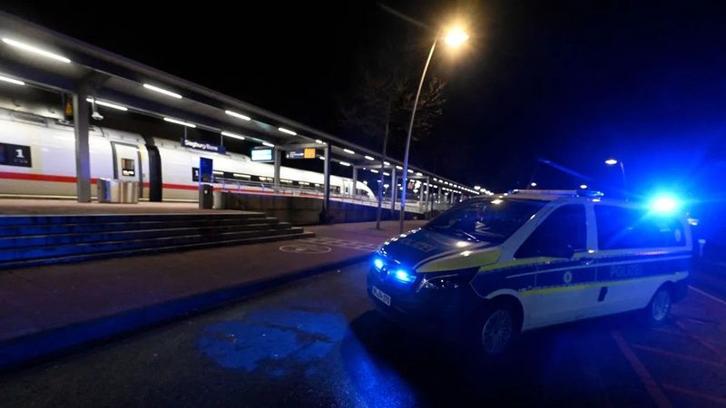 Káosz a vonaton: egy támadó miatt pánik tört ki az utasok között