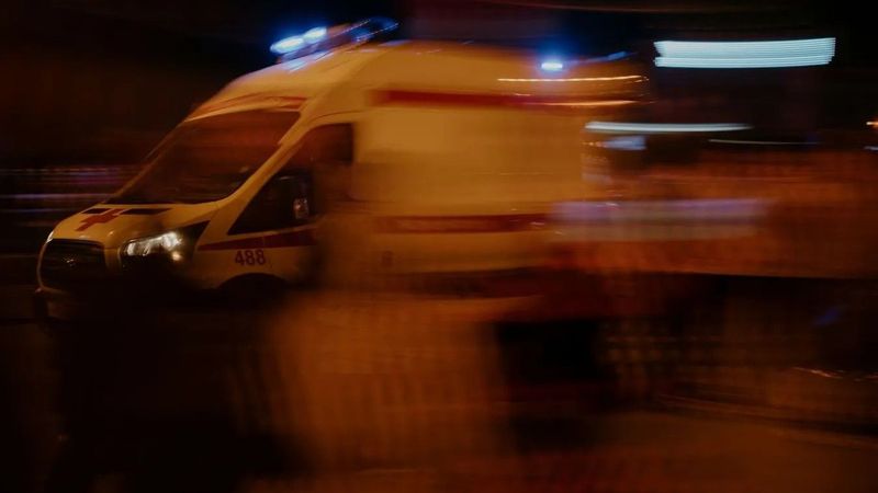 Több autó ütközött, a mentők és tűzoltók gyors beavatkozása is kevés volt