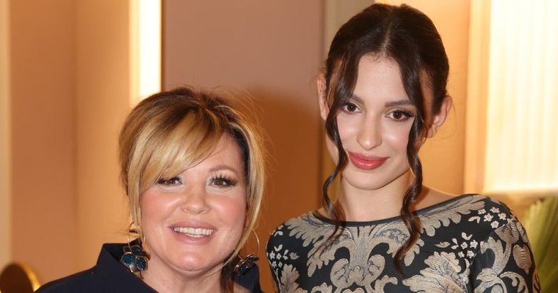 Az ismert műsorvezető lánya új oldalát mutatta meg, mindenkit meglepett a lépésével