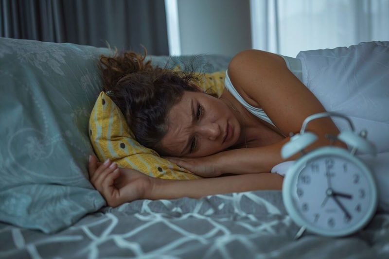 Miért ébrednek fel nők ezrei hajnali 3-kor? A hormonok titokzatos játéka