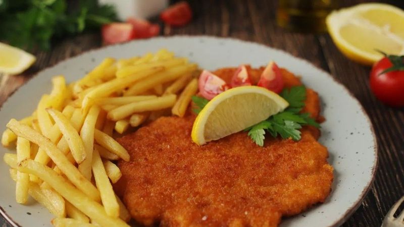 Rántott hús: a magyar konyha kedvence, ami titokban árt a bélflórádnak?