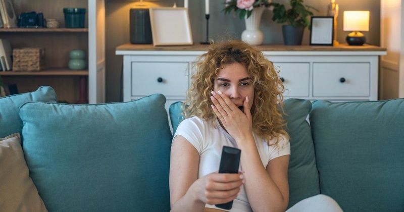 Zsarolási vádak árnyékolják be a tévécsatorna életét, feszültség nő a sztárok között