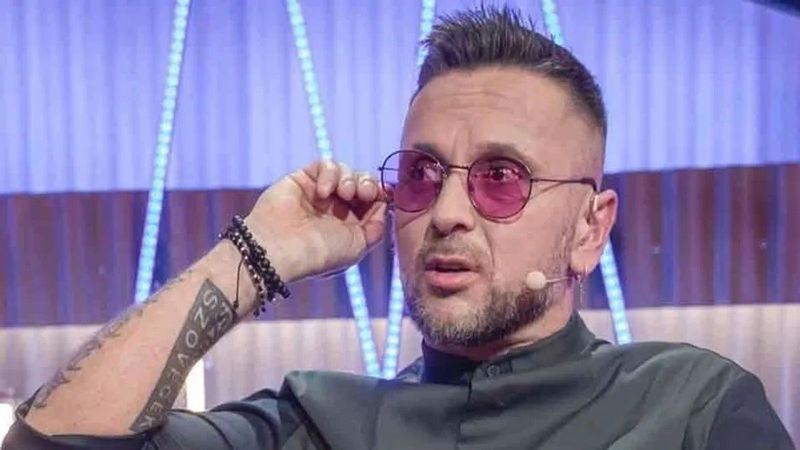 Majka vészhelyzet miatt hátrál meg: az üzenet mindent megváltoztatott, koncert és utazás veszélybe került