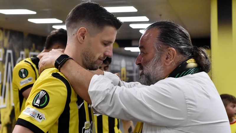 Az öltözőben uralkodó csend mindent elárult, amikor a tulajdonos megszólalt