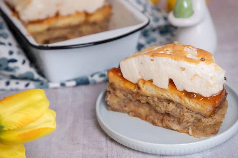 Kalácsból varázsolj mennyei máglyarakást: Egyszerű recept minden háziasszonynak!