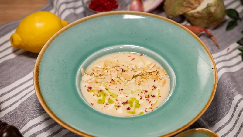 Zellerkrémleves, amiért mindenki megőrül: Próbáld ki ezt a varázslatos receptet!