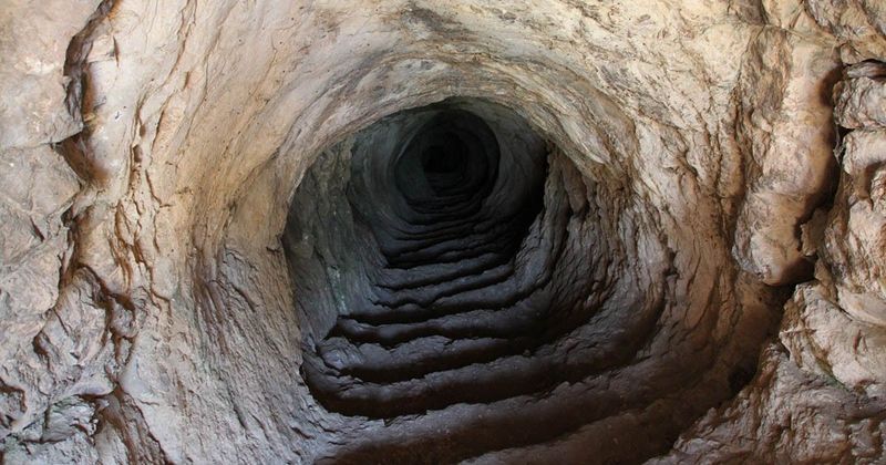 Lenyűgöző felfedezés a Verjovkina-barlang mélyén, új kérdéseket vet fel a tudományban