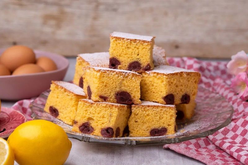 Meggyes piskóta, amitől mindenki megnyalja a tíz ujját!