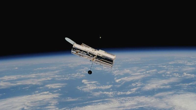 Órákon belül a Föld felé zuhan a NASA műholdja: mit kell tudni?