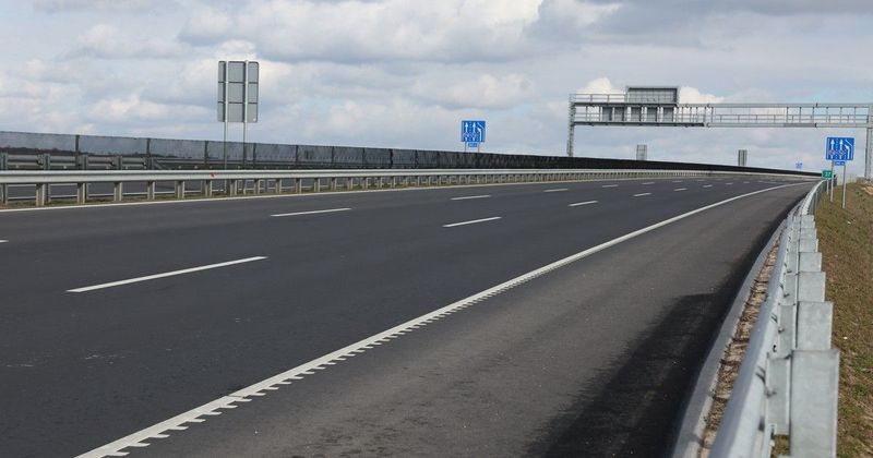 Dráma az M7-esen: Három jármű csapódott egymásba, káosz a reggeli csúcsban!